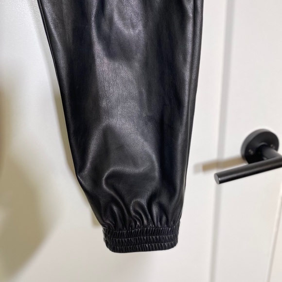 Zara Faux Vegan Leather Jogger Trousers Pants - Picture 8 of 14